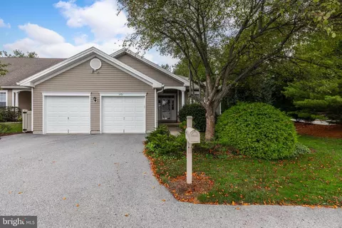 1451 Quaker Rdg, West Chester, PA 19380