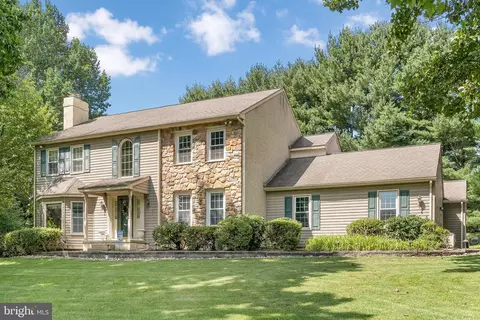 1024 Dunvegan Rd, West Chester, PA 19382