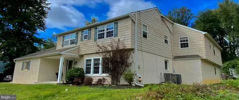 1627 Christine Ln, West Chester, PA 19380