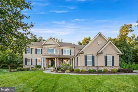2549 Veronica Dr, Chester Springs, PA 19425