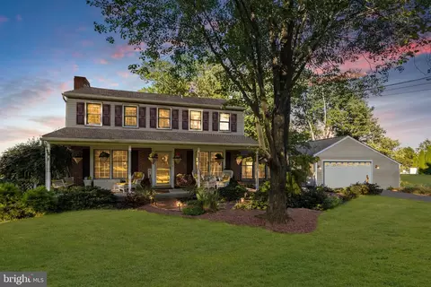 871 Chester Dr, Pottstown, PA 19465