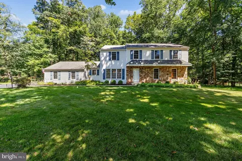 1031 Longview Dr, West Chester, PA 19380