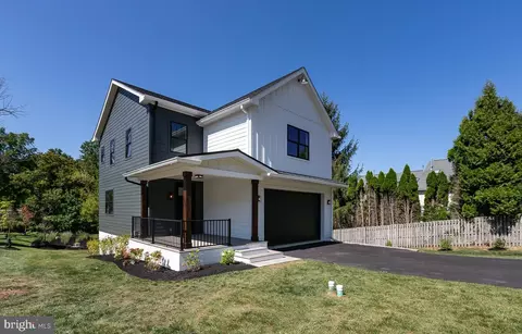 984 Henry Ave, Wayne, PA 19087