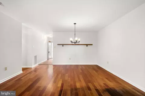 110 Valley Stream Cir, Chesterbrook, PA 19087 photo 6