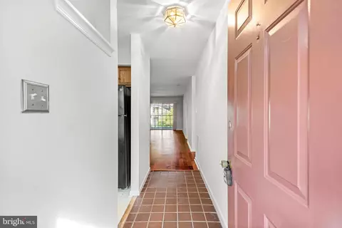 110 Valley Stream Cir, Chesterbrook, PA 19087 photo 2
