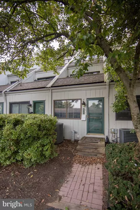 511 Summit House, West Chester, PA 19382