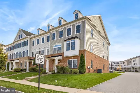 506 S Atwater Dr, Malvern, PA 19355