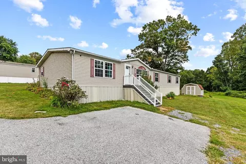 219 Michael Rd, Honey Brook, PA 19344