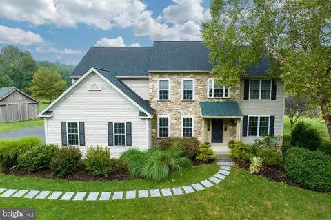 21 Hillbrook Dr, Honey Brook, PA 19344