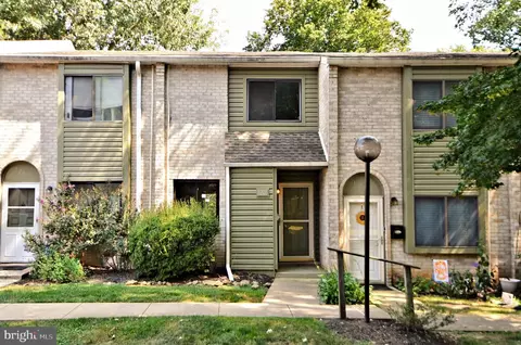 1206 Valley Dr, West Chester, PA 19382