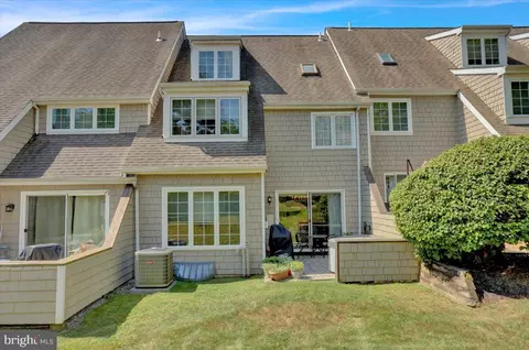 29 Newport Dr, Chesterbrook, PA 19087 photo 10
