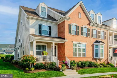 402 Quigley Dr, Malvern, PA 19355
