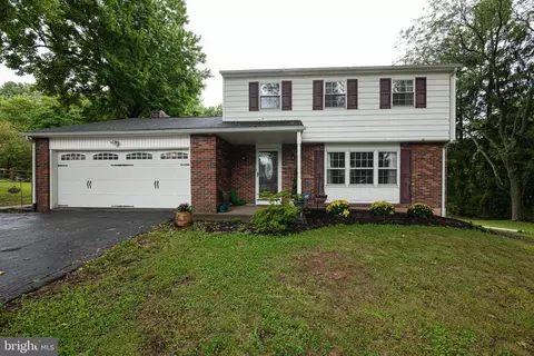 1018 Marshall Dr, Pottstown, PA 19465