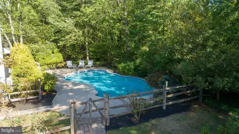 410 Chester Rd, Devon, PA 19333 photo 37