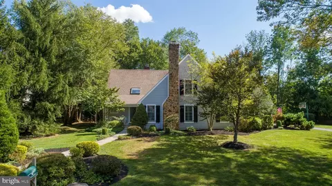 410 Chester Rd, Devon, PA 19333 photo 3
