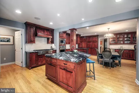 410 Chester Rd, Devon, PA 19333 photo 14