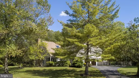410 Chester Rd, Devon, PA 19333 photo 4