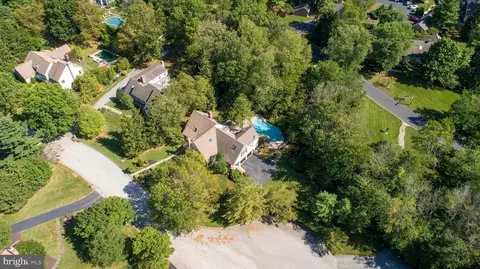 410 Chester Rd, Devon, PA 19333 photo 6