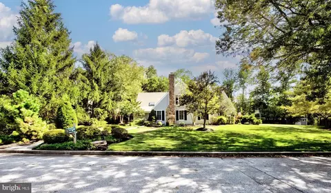 410 Chester Rd, Devon, PA 19333 photo 2