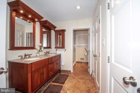 410 Chester Rd, Devon, PA 19333 photo 21