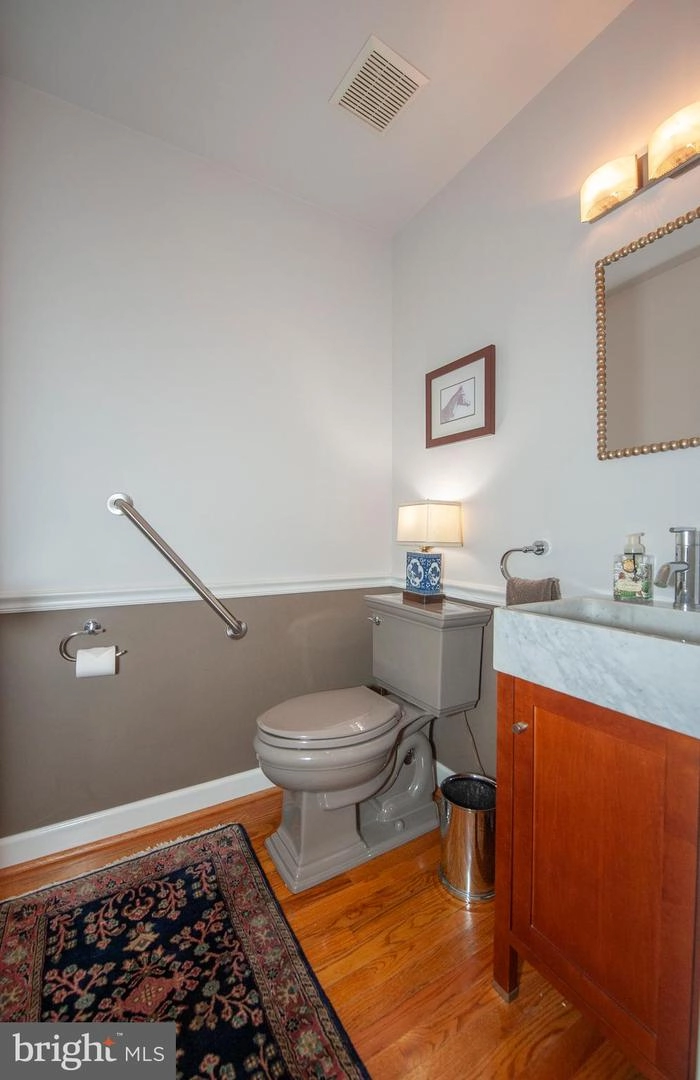 410 Chester Rd, Devon, PA 19333 photo 16