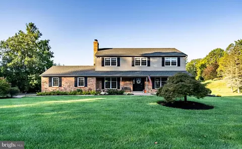 1090 Edgewood Chase Chase, Glen Mills, PA 19342