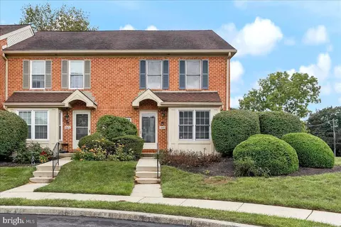 1100 Peter Grubb Dr, Phoenixville, PA 19460
