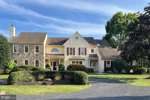 25 Autumn Hill Ln, Phoenixville, PA 19460