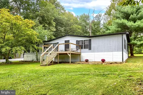 105 Dude Ct, Honey Brook, PA 19344