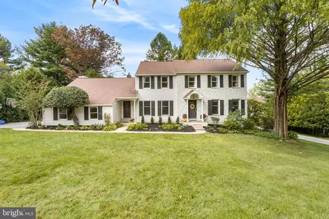 906 Copper Beech Ln, Wayne, PA 19087
