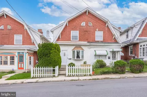 49 S 8th Ave, Coatesville, PA 19320