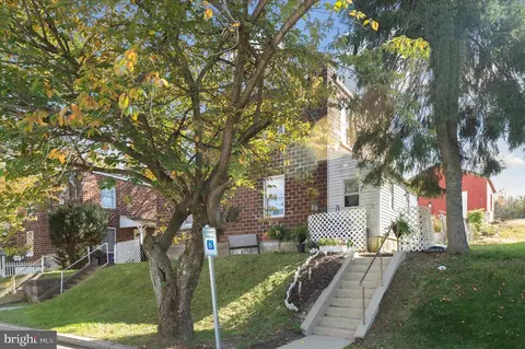 29 Wood St, Coatesville, PA 19320