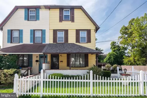 48 Walnut Ave, Berwyn, PA 19312