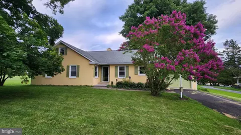 475 Manor Ave, Downingtown, PA 19335