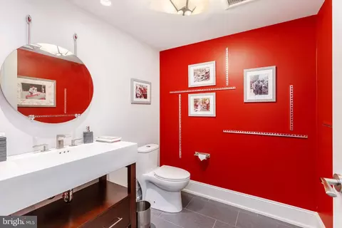 Bath - 314 Winfield Rd, Devon, PA 19333 photo 13 of 14