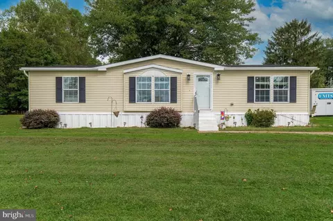 245 Beacon Light Rd, Coatesville, PA 19320