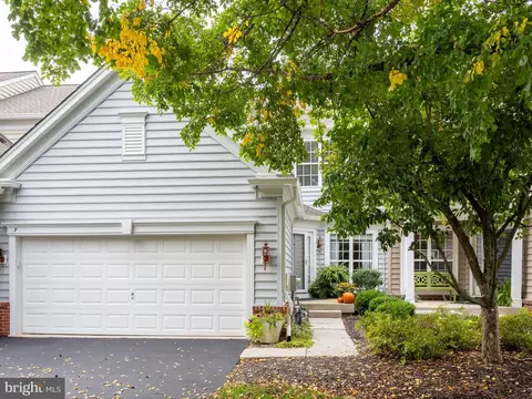 7 Musket Ct, West Chester, PA 19382