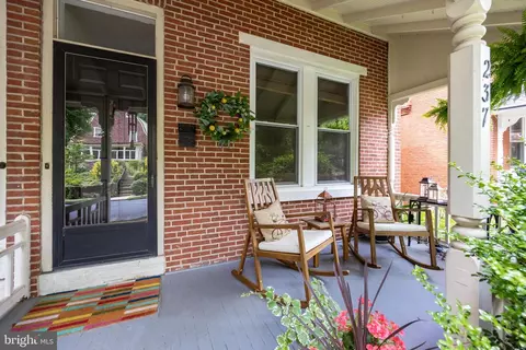 237 Dean St, West Chester, PA 19382
