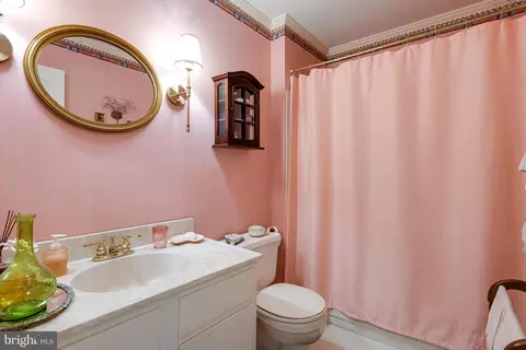 109 Amity Dr, Chesterbrook, PA 19087 photo 20