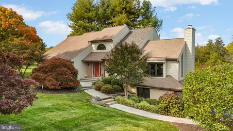 6 Hillingham Ct, Chadds Ford, PA 19317