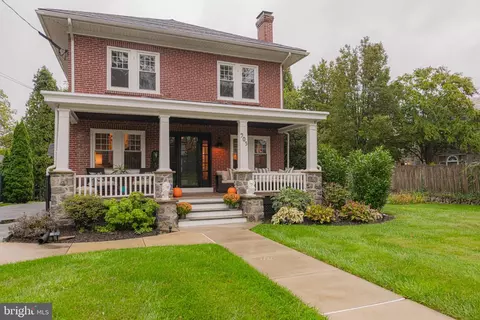 905 Gay St, Phoenixville, PA 19460