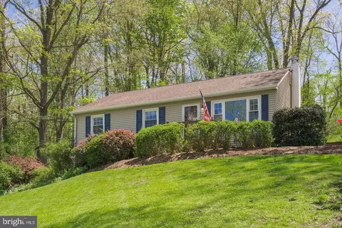 132 Nevins Way, Coatesville, PA 19320