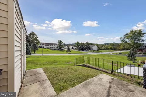 412 Devon Ct, Downingtown, PA 19335 photo 17