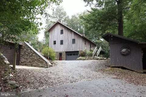 4381 Glenville Rd, Cochranville, PA 19330