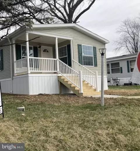 61 Violet Dr, Honey Brook, PA 19344