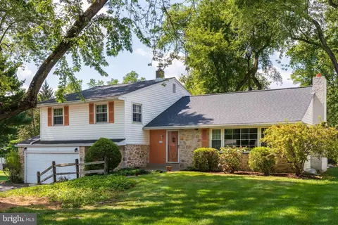 278 Friendship Dr, Paoli, PA 19301