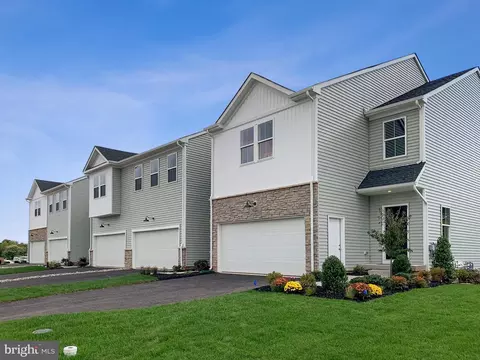 5 Painters Way, Pottstown, PA 19465