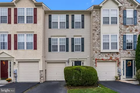 410 Fox Trl, Parkesburg, PA 19365