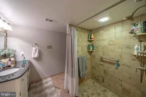 6 Cameron Ct, Exton, PA 19341 photo 40