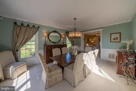 6 Cameron Ct, Exton, PA 19341 photo 3